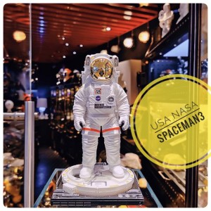 【实物包邮】台湾 UpointStudio 美国NASA spaceman3 第三代 太空人 迷你版 摆件收藏品